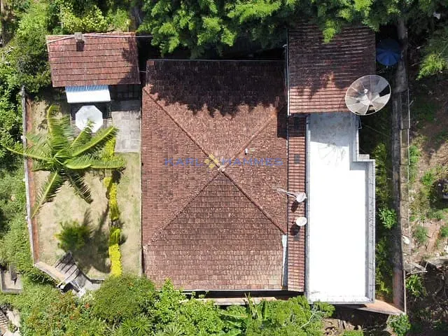 Casa 5 quartos e 2 banheiros, à venda, no bairro Carangola em Petrópolis