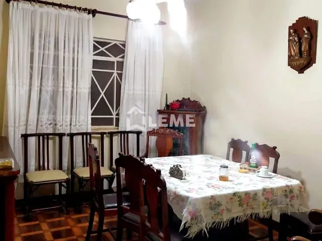 Casa 4 quartos e 4 banheiros, à venda, no bairro Centro em Mococa