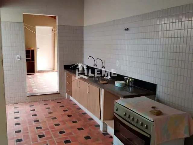 Casa 4 quartos e 4 banheiros, à venda, no bairro Centro em Mococa