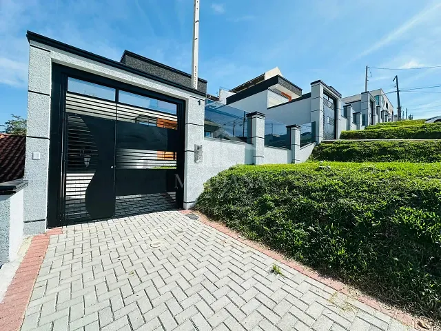 Casa com 144m² 3 quartos e 2 banheiros, à venda, no bairro São Domingos em São José dos Pinhais