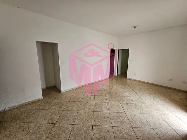 Casa com 430m² 4 quartos e 3 banheiros, para alugar, no bairro Batistini em São Bernardo do Campo