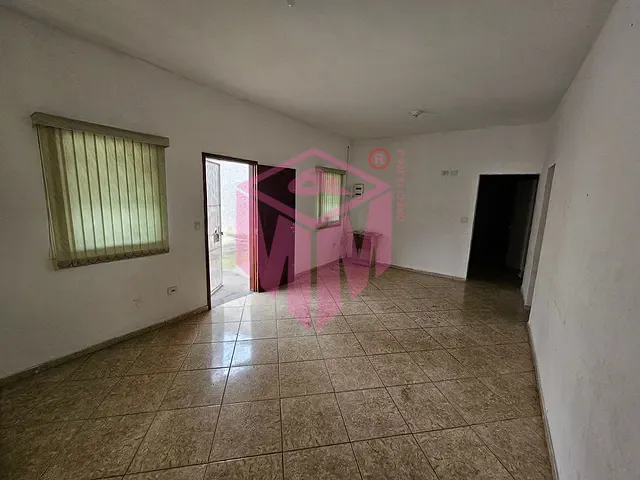 Casa com 430m² 4 quartos e 3 banheiros, para alugar, no bairro Batistini em São Bernardo do Campo