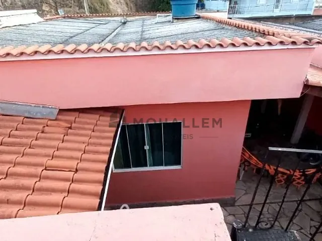 Casa com 200m² 4 quartos e 1 banheiro, à venda, no bairro Nossa Senhora de Fatima em Itajubá
