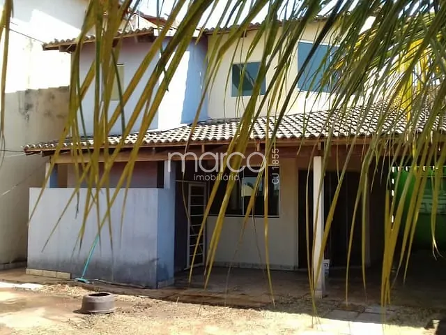 Casa com 243m² 3 quartos e 3 banheiros, à venda, no bairro Residencial Canadá em Goiânia