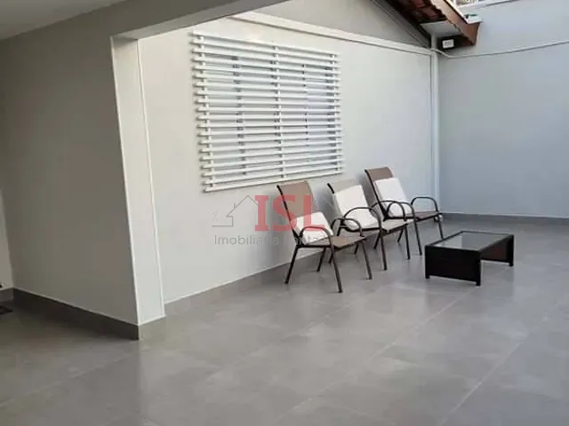 Casa com 250m² 3 quartos e 1 banheiro, à venda, no bairro Jardim García em Campinas