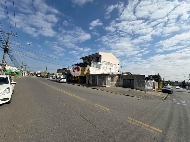 Casa com 159m² 1 quarto e 2 banheiros, à venda, no bairro Sítio Cercado em Curitiba