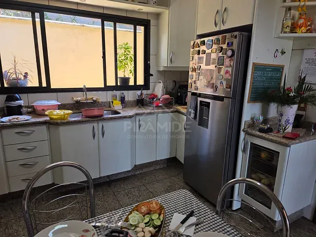 Casa com 2100m² 5 quartos e 2 banheiros, à venda, no bairro Bortolan em Poços de Caldas