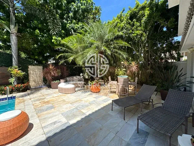 Casa com 480m² 6 quartos e 6 banheiros, à venda, no bairro Barra da Tijuca em Rio de Janeiro