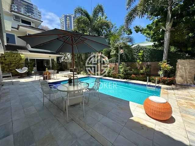 Casa com 480m² 6 quartos e 6 banheiros, à venda, no bairro Barra da Tijuca em Rio de Janeiro