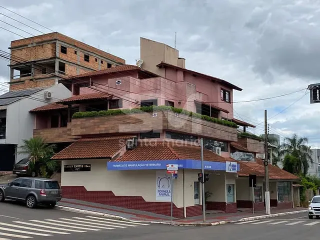 Casa 4 quartos e 1 banheiro, para alugar, no bairro Centro em Chapecó