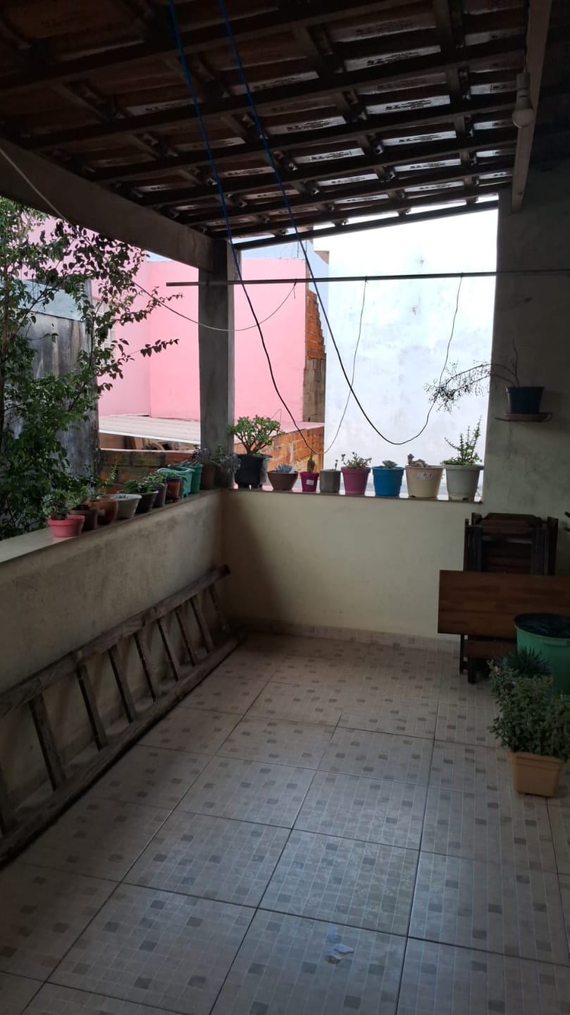Casa para alugar com 3 quartos, 200m² - Foto 36