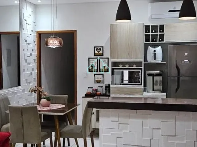 Casa com 125m² 3 quartos e 2 banheiros, à venda, no bairro Jardim Continental em Taubaté