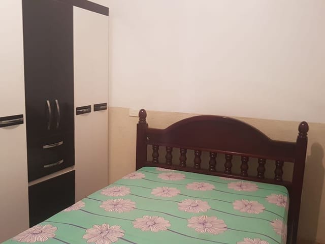 Casa 2 quartos e 2 banheiros, para alugar, no bairro Mansões Águas Quentes em Caldas Novas