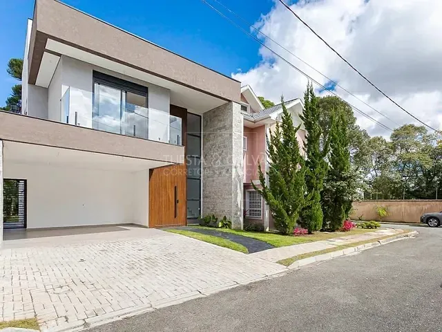 Casa com 234m² 3 quartos e 4 banheiros, à venda, no bairro Santa Cândida em Curitiba