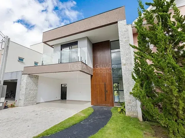 Casa com 234m² 3 quartos e 4 banheiros, à venda, no bairro Santa Cândida em Curitiba