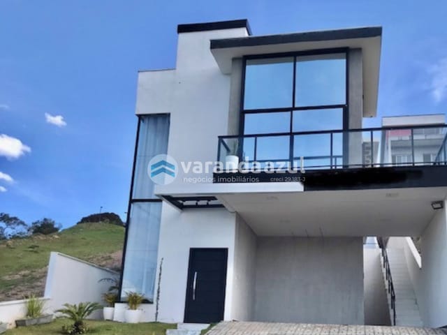 Casa com 405m² 3 quartos e 3 banheiros, à venda, no bairro Cidade Parquelandia em Mogi das Cruzes