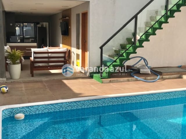 Casa com 405m² 3 quartos e 3 banheiros, à venda, no bairro Cidade Parquelandia em Mogi das Cruzes