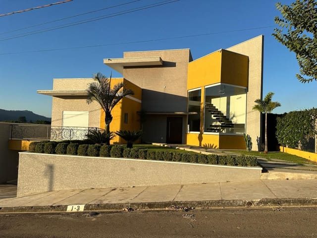 Casa com 1000m² 4 quartos e 2 banheiros, à venda, no bairro Recanto Jaguari em Vargem
