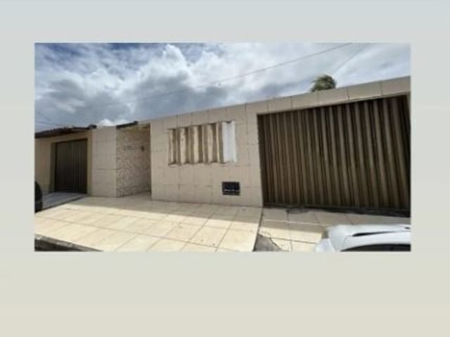 Casa com 180m² 2 quartos e 1 banheiro, à venda, no bairro Aruana em Aracaju