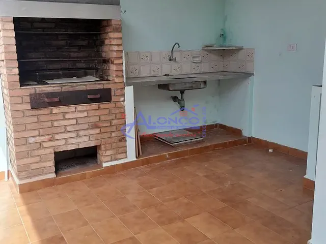 Casa com 188m² 3 quartos e 2 banheiros, para alugar, no bairro Jardim Santa Maria em Jacareí