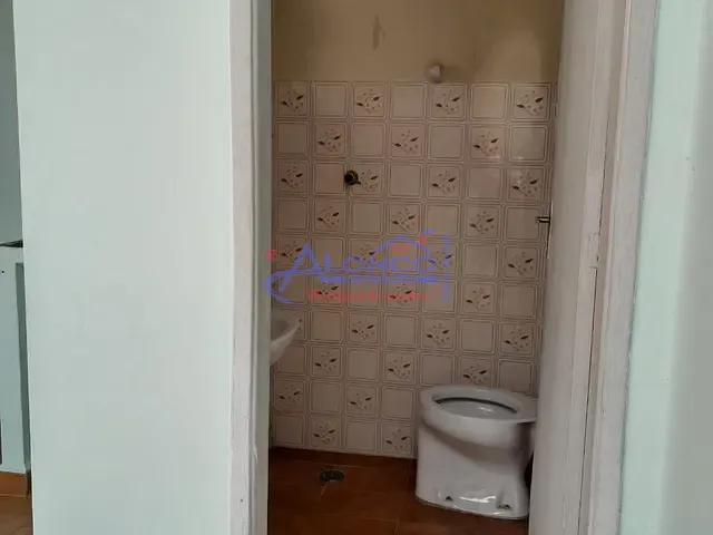 Casa com 188m² 3 quartos e 2 banheiros, para alugar, no bairro Jardim Santa Maria em Jacareí