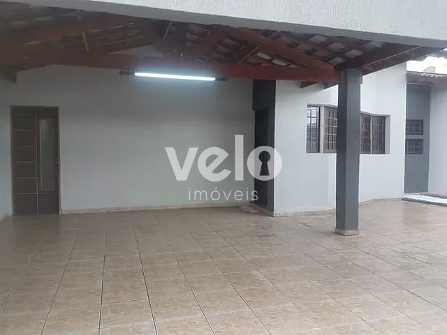 Casa com 250m² 2 quartos e 2 banheiros, à venda, no bairro Parque São Luís em Taubaté
