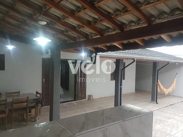 Casa com 250m² 2 quartos e 2 banheiros, à venda, no bairro Parque São Luís em Taubaté