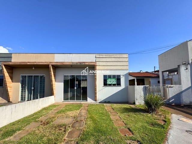 Casa 2 quartos e 1 banheiro, para alugar, no bairro Jardim Marissol em Apucarana