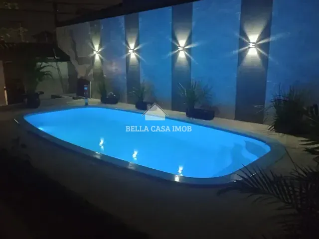 Casa com 300m² 3 quartos e 2 banheiros, à venda, no bairro Wanel Ville em Sorocaba
