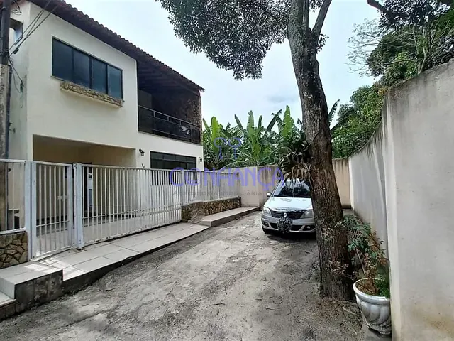 Casa com 300m² 4 quartos e 3 banheiros, à venda, no bairro Campo Grande em Rio de Janeiro