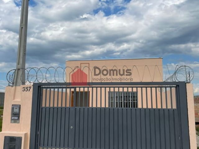 Casa à venda, no bairro Residencial e Comercial Portal dos Eucaliptos em Pindamonhangaba