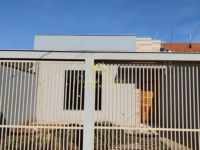 Casa com 82m² 3 quartos e 2 banheiros, à venda, no bairro Jardim Continental em Londrina