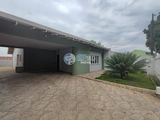 Casa com 278m² 3 quartos e 2 banheiros, à venda, no bairro Sabará I em Londrina