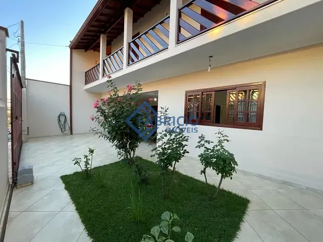Casa com 250m² 3 quartos e 4 banheiros, à venda, no bairro João XXIII em Vinhedo