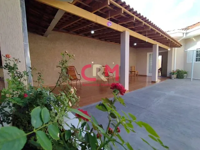 Casa com 360m² 3 quartos e 3 banheiros, à venda, no bairro Rincão em Taquaritinga