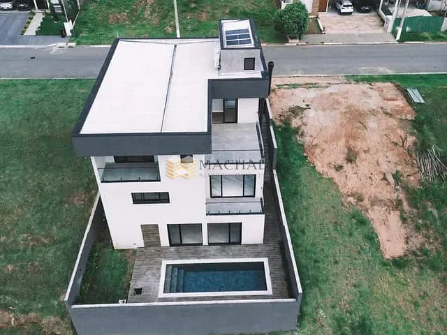 Casa com 361m² 3 quartos e 4 banheiros, à venda, no bairro Sítio do Morro em Santana de Parnaíba