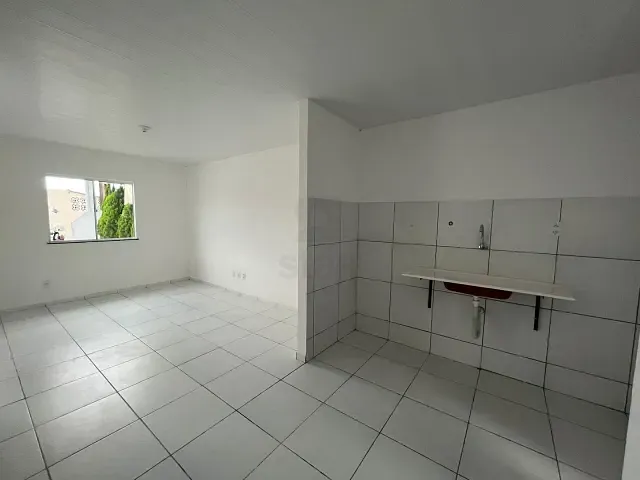 Casa 2 quartos e 1 banheiro, para alugar, no bairro Oliveira Brito em Paulo Afonso