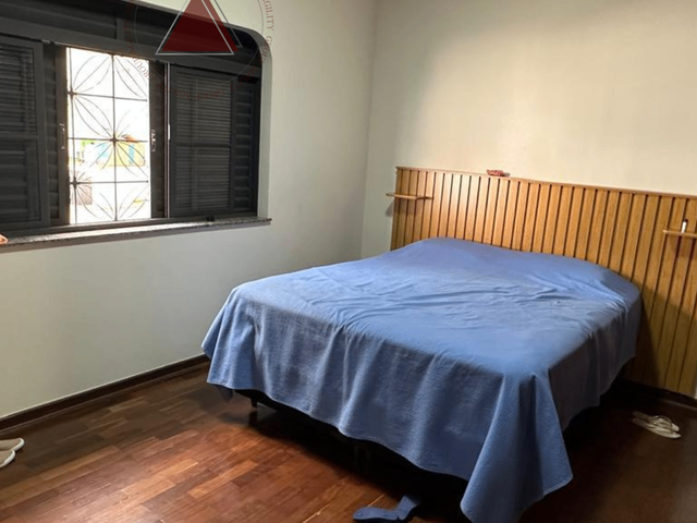 Casa com 300m² 3 quartos e 3 banheiros, à venda, no bairro São Joaquim em Franca