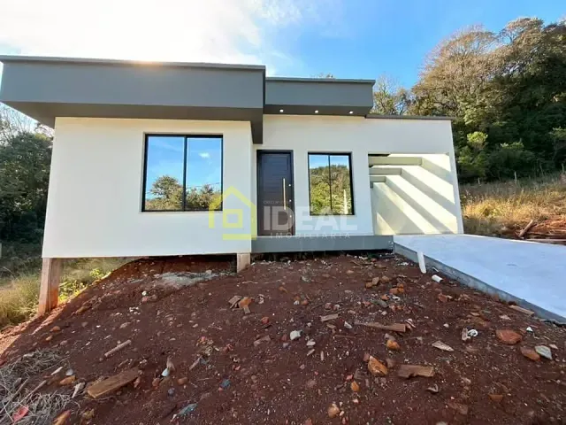 Casa com 102m² 3 quartos e 1 banheiro, à venda, no bairro São Cristóvão em Concórdia