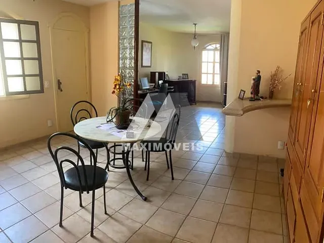 Casa 3 quartos e 1 banheiro, à venda, no bairro Jardim dos Anjos em Bom Despacho