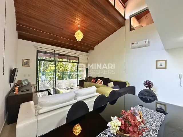 Casa 4 quartos e 3 banheiros, à venda, no bairro Camburi em São Sebastião