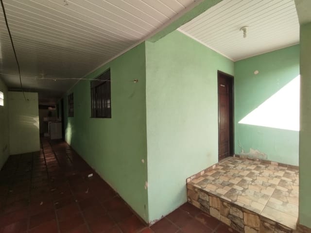 Casa com 300m² 3 quartos e 1 banheiro, para alugar, no bairro Jardim Santo Amaro em Cambé