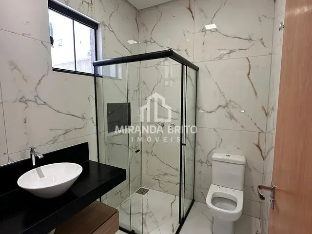 Casa 3 quartos e 4 banheiros, à venda, no bairro Jardim Atlântico em Goiânia