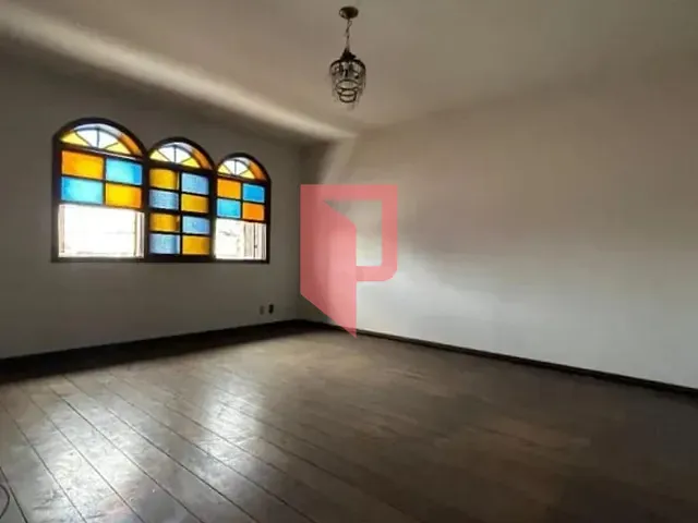 Casa 4 quartos e 4 banheiros, à venda, no bairro Caiçaras em Belo Horizonte
