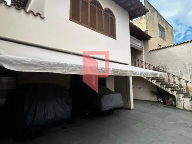 Casa 4 quartos e 4 banheiros, à venda, no bairro Caiçaras em Belo Horizonte