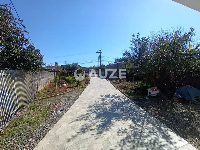 Casa 2 quartos e 2 banheiros, à venda, no bairro São Dimas em Colombo