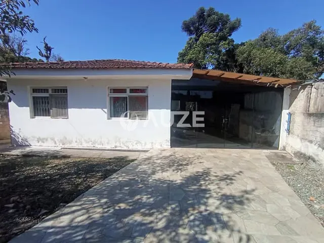 Casa 2 quartos e 2 banheiros, à venda, no bairro São Dimas em Colombo