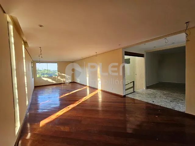 Casa com 400m² 4 quartos e 6 banheiros, à venda, no bairro Jardim Ibiratiba em São Paulo