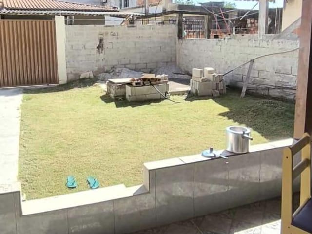 Casa 2 quartos e 2 banheiros, à venda, no bairro Nova Cidade em Rio das Ostras