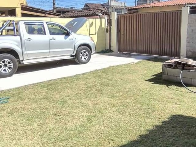 Casa 2 quartos e 2 banheiros, à venda, no bairro Nova Cidade em Rio das Ostras